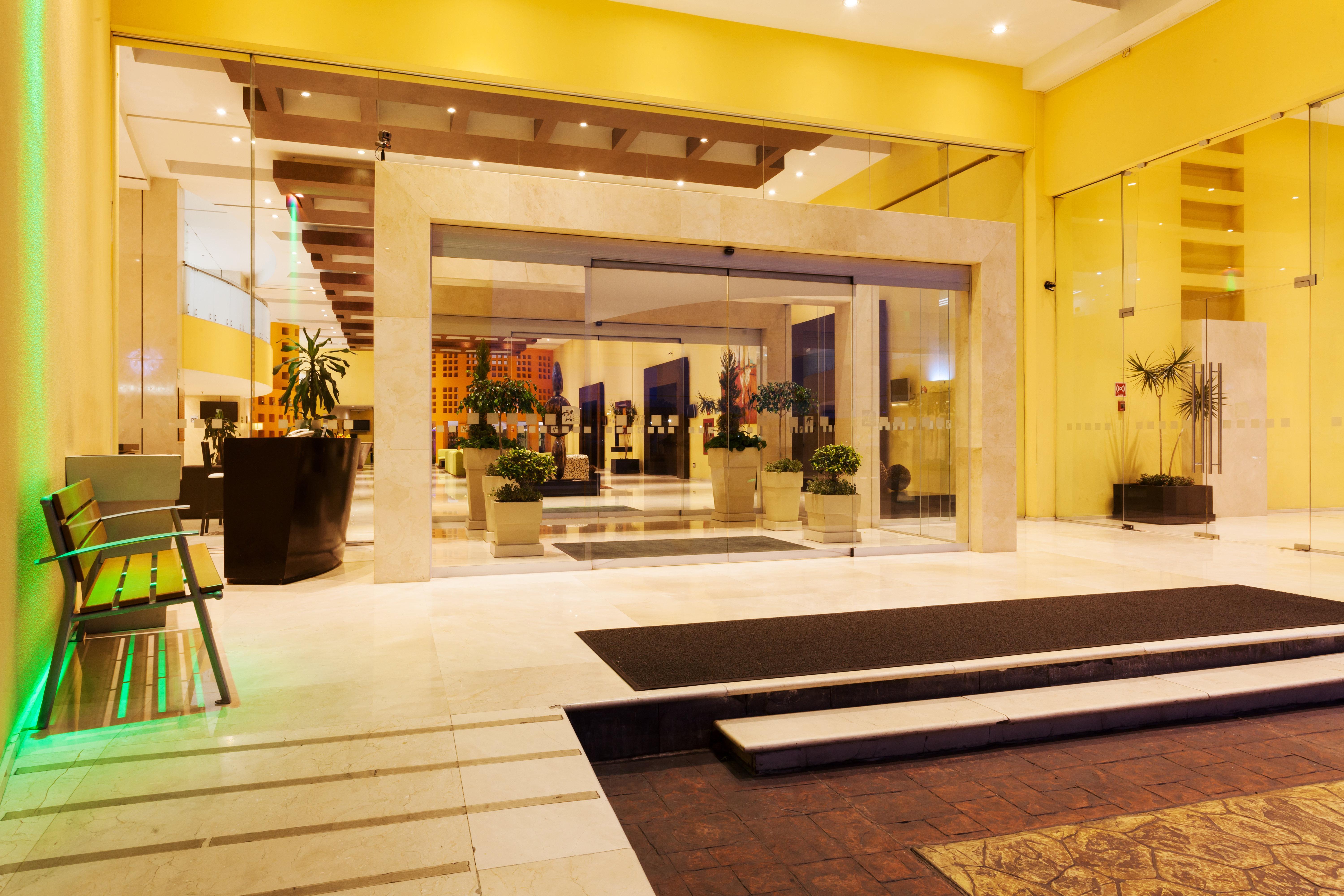 Holiday Inn Puebla Finsa By Ihg Extérieur photo