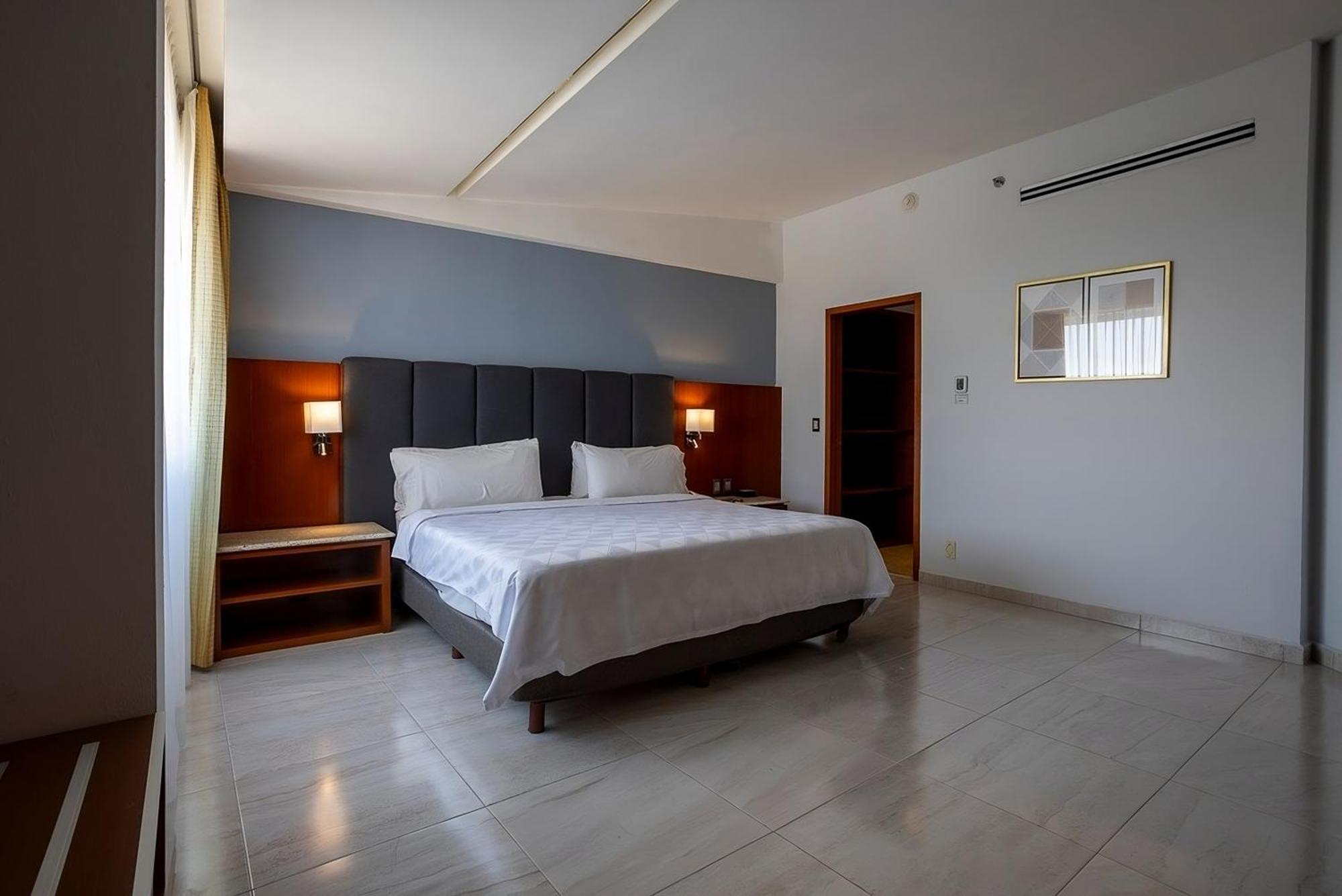 Holiday Inn Puebla Finsa By Ihg Extérieur photo