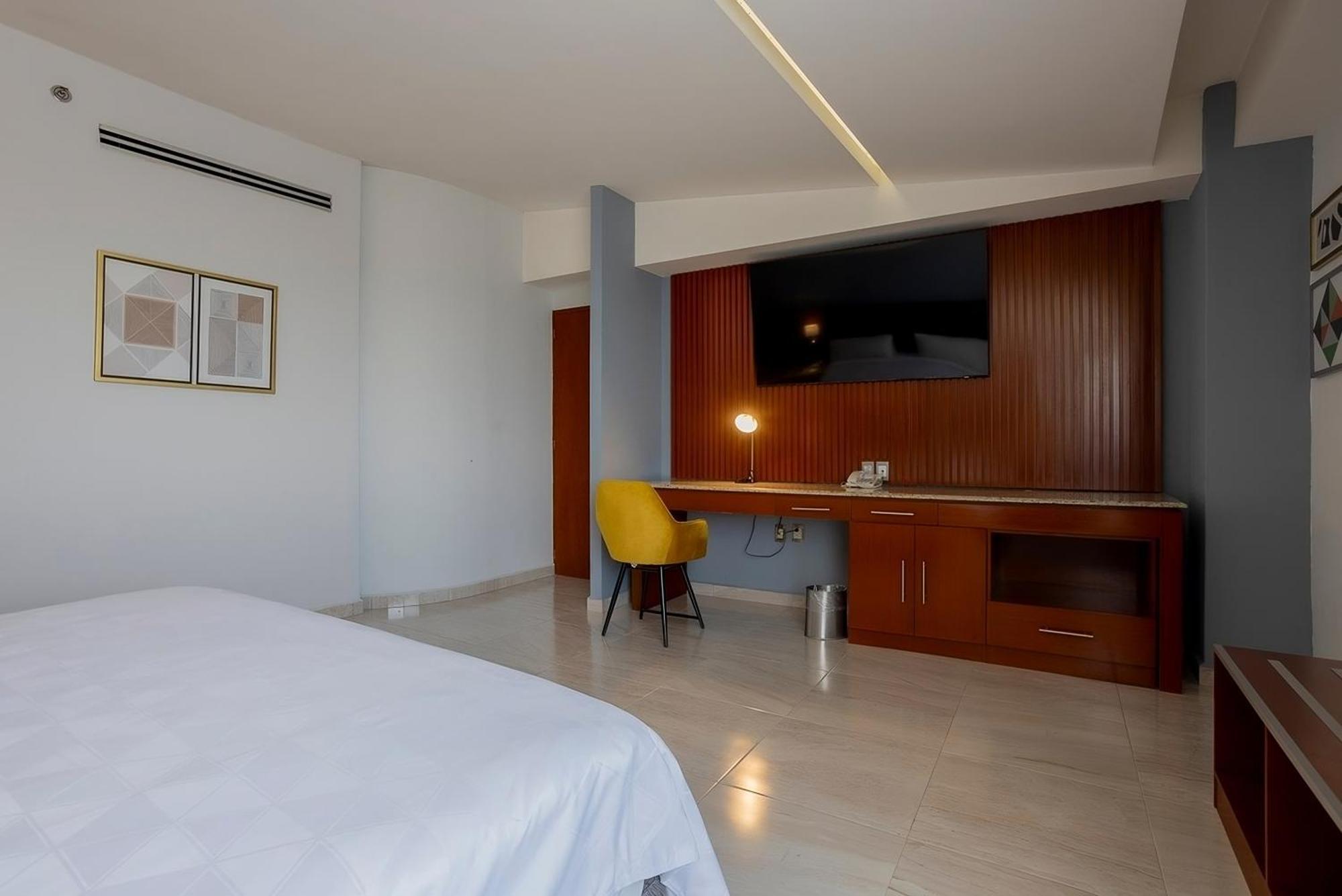 Holiday Inn Puebla Finsa By Ihg Extérieur photo